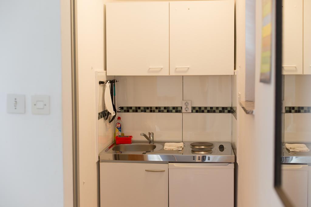 Apartments Vlatko Krk Town Exterior photo